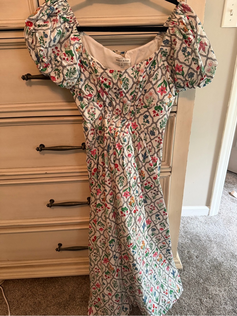Moon River White Floral Maxi Dress with Multicolor Print